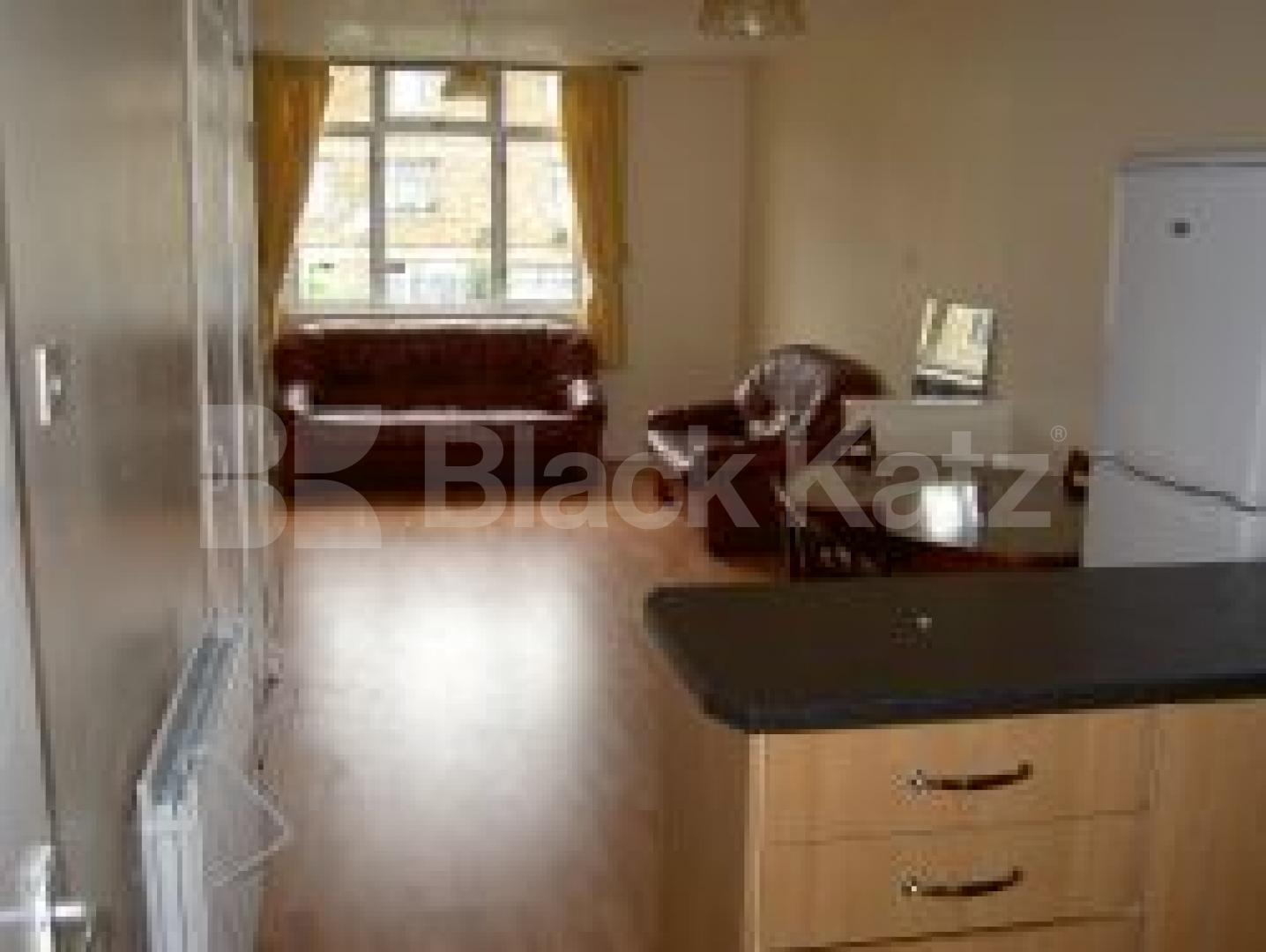 			2 Bedroom, 1 bath, 1 reception Flat			 Geffrye Street, SHOREDITCH E2